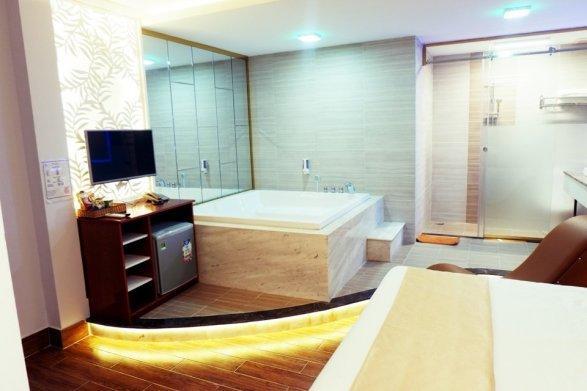 Hong Bao Thach Hotel Thành Pho Ho Chí Minh Esterno foto